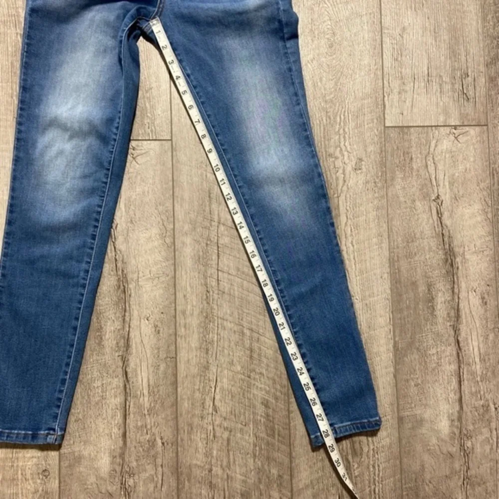 KanCan 5/26 Women’s Mid Rise Skinny‎ Jeans KC11214LGH Light Wash Stretchy